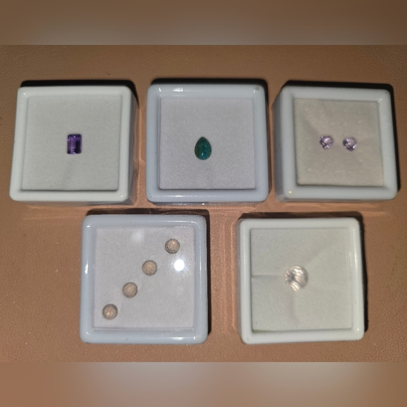 NIB Assorted Gemstone Collection Amethyst Rose Quartz Peruvian Opalina etc.